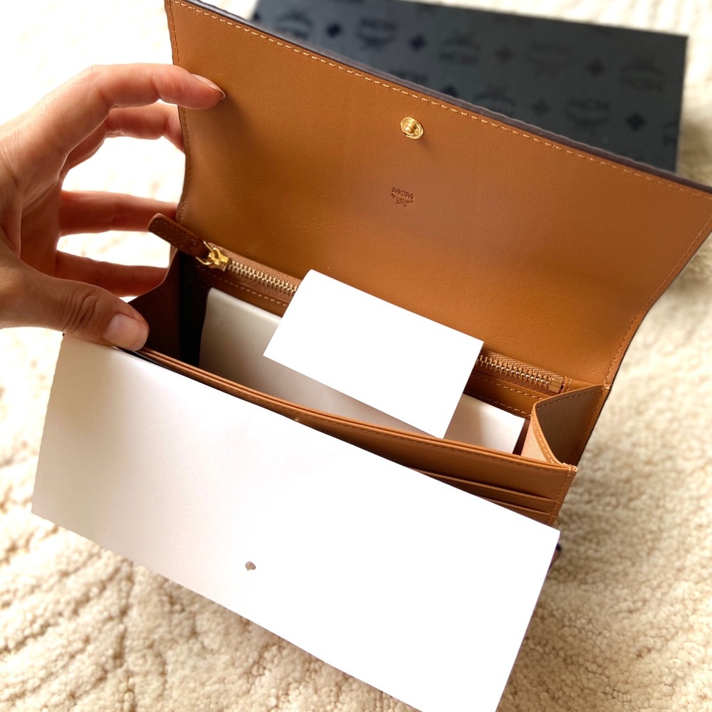 New MCM Three Fold Wallet in Visetos Original - Picture 5 of 6